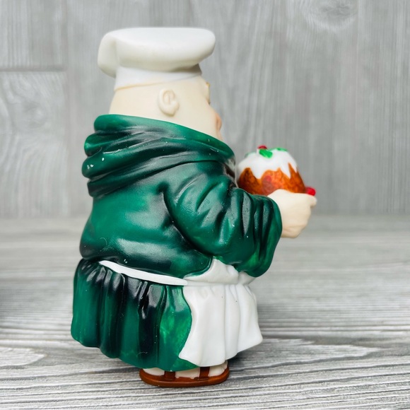 Department 56 Marry Makers Percival Puddingman Charming Sebastian Snowball Maker - Picture 6 of 13